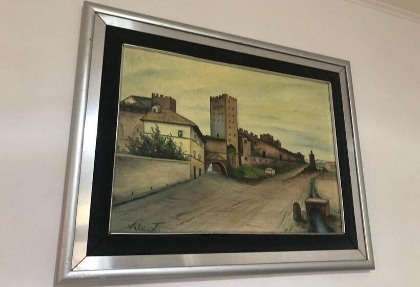 Standard Studio, Taco