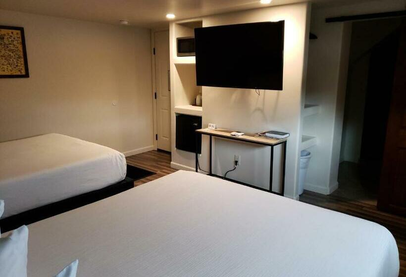 חדר סטנדרט, Iron Horse Inn