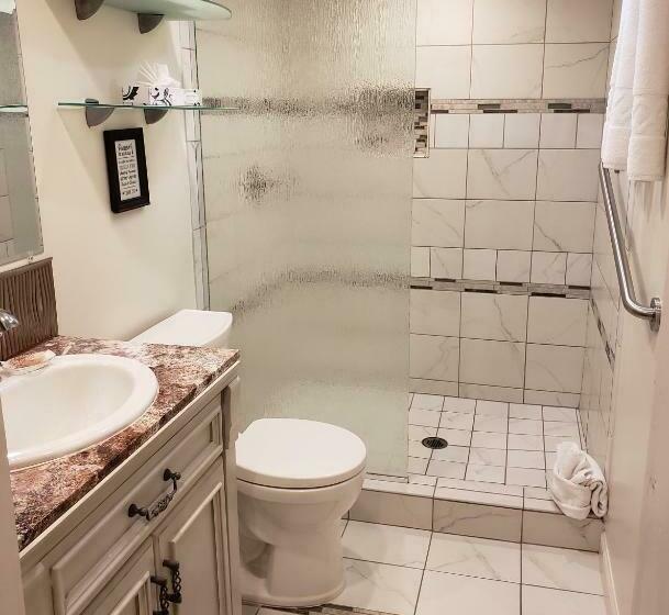 חדר סטנדרט, Iron Horse Inn