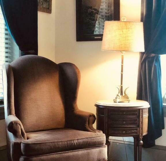 豪华房间, The Lafayette Inn