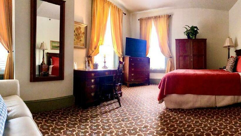 标准间, The Lafayette Inn