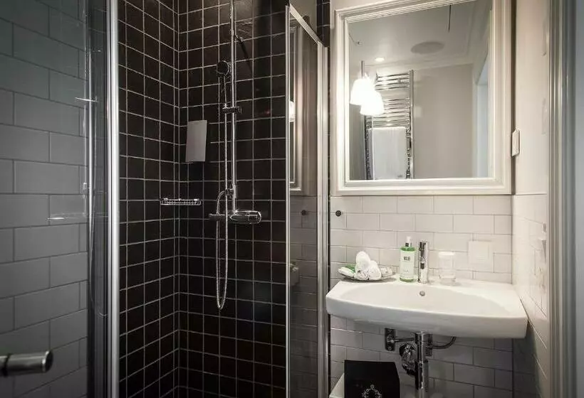 Standard Yhden Hengen Huone, Villa Anna