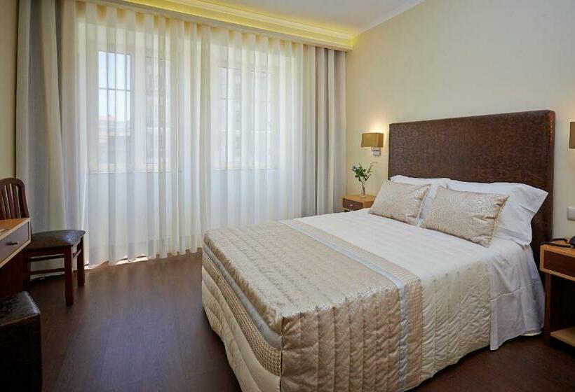 غرفة قياسية, Welcome In