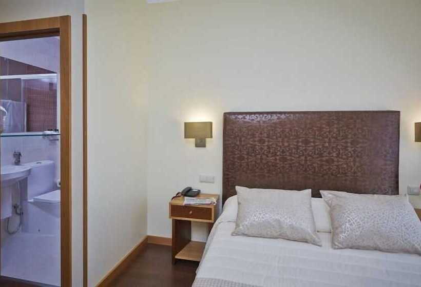 غرفة قياسية, Welcome In