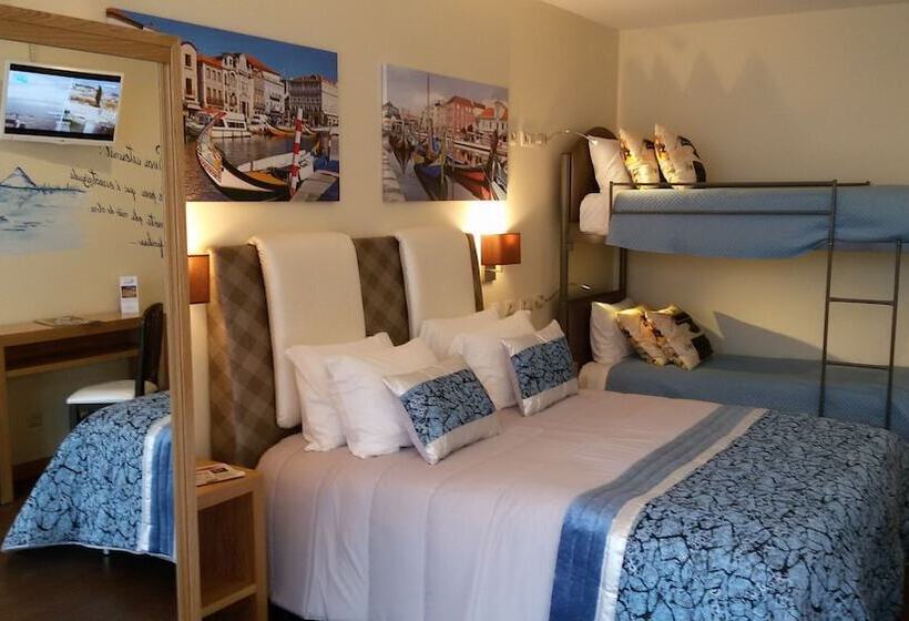 غرفة عائلية, Welcome In