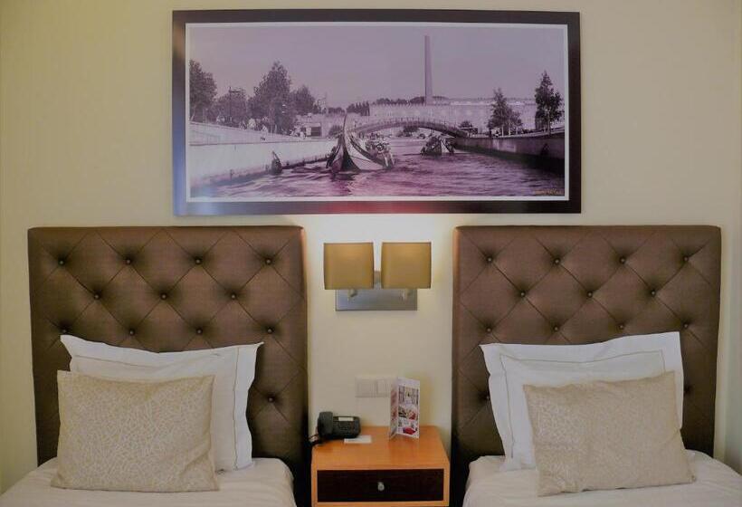 غرفة قياسية, Welcome In