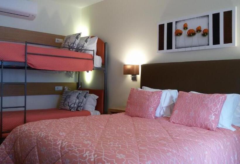 غرفة عائلية, Welcome In