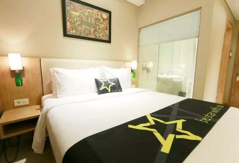 اتاق استاندارد, Yellow Star Gejayan