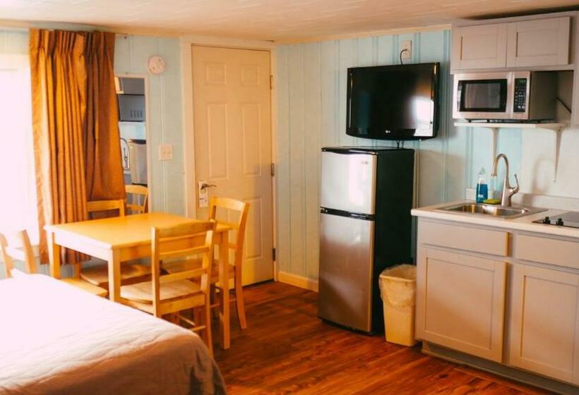 스탠다드 룸 더블 침대 2개, Marguerite Motel