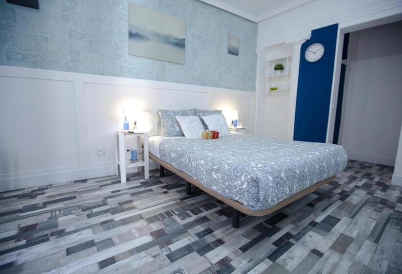 اتاق استاندارد, Fuencarral Adeco