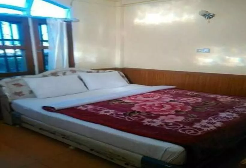 اتاق استاندارد, Royal Flower Guest House
