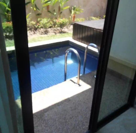 ویلای 2 خوابه, Sabah Beach Villas & Suites