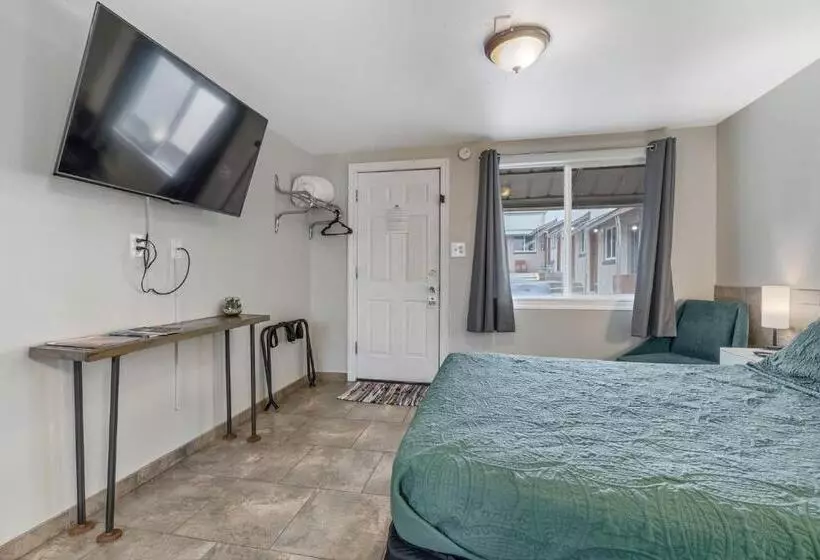 Deluxe-huone, Selkirk Motel