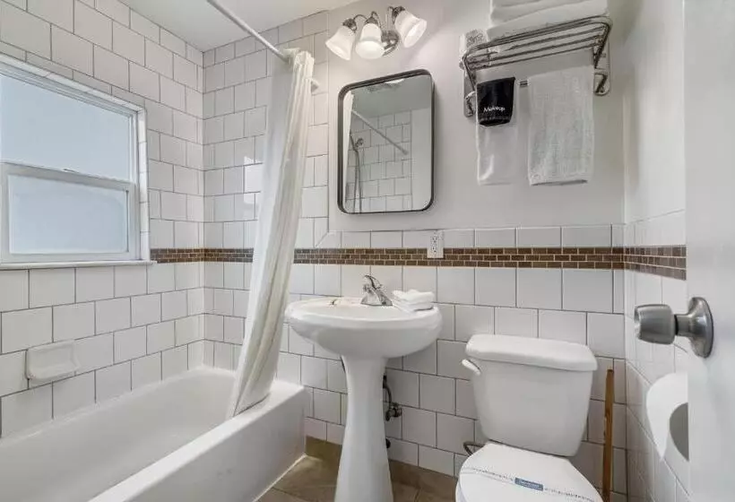 Standard Kolmen Hengen Huone, Selkirk Motel