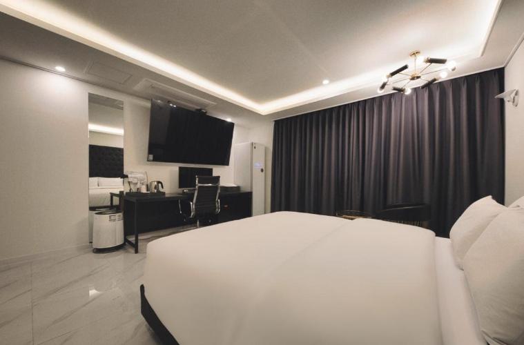 סוויטת סופריור, Aden