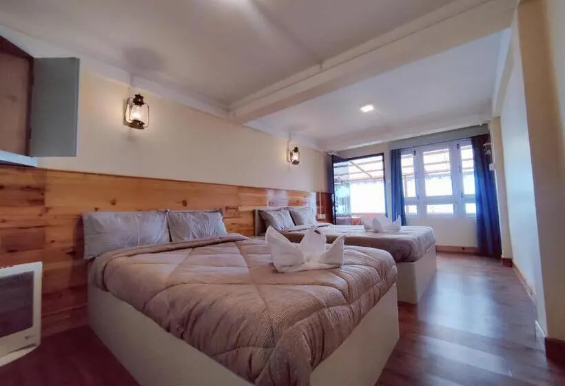 Perhehuone, Mandala Fram Stay
