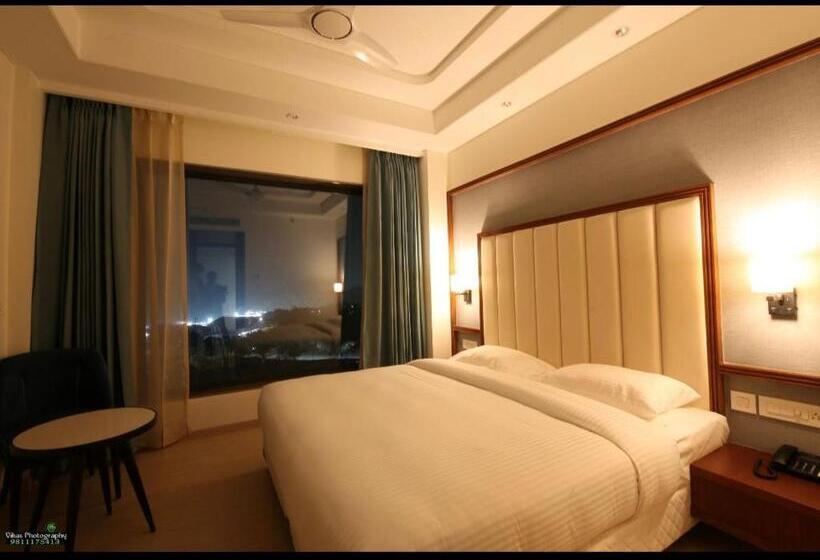Chambre Standard, The Central View