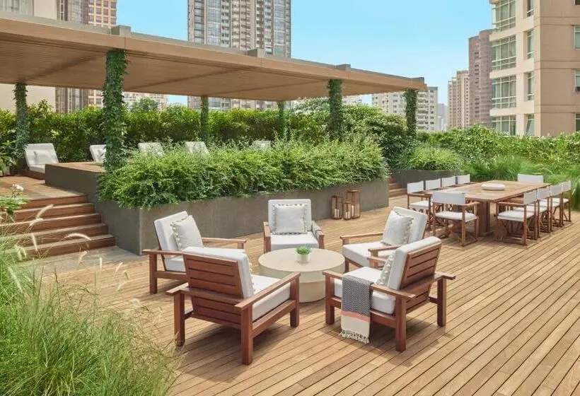 Penthouse Suite