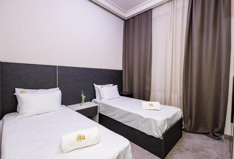 스탠다드 룸, New York Hotel Yerevan