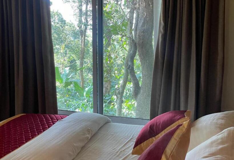 스탠다드 발코니 룸, Coffee Cradle Wayanad Luxuorios Private Tree House Inside 2 Acre Coffee Plantation Wetlands Wayana