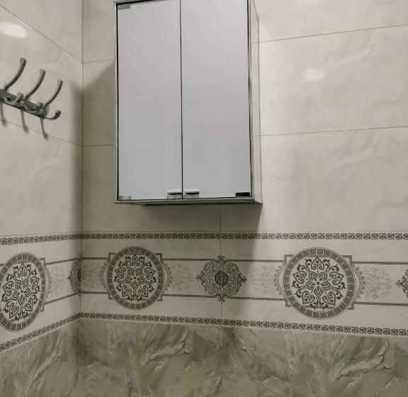 Quarto Quádruplo Estandar, Sofia Guest House