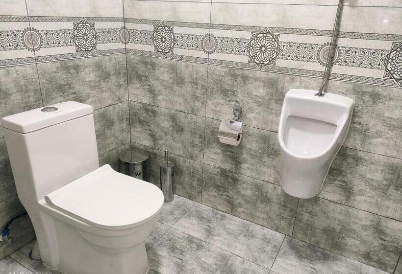 Quarto Quádruplo Estandar, Sofia Guest House