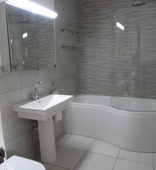 스탠다드 룸 킹사이즈 침대, The Old Coach House