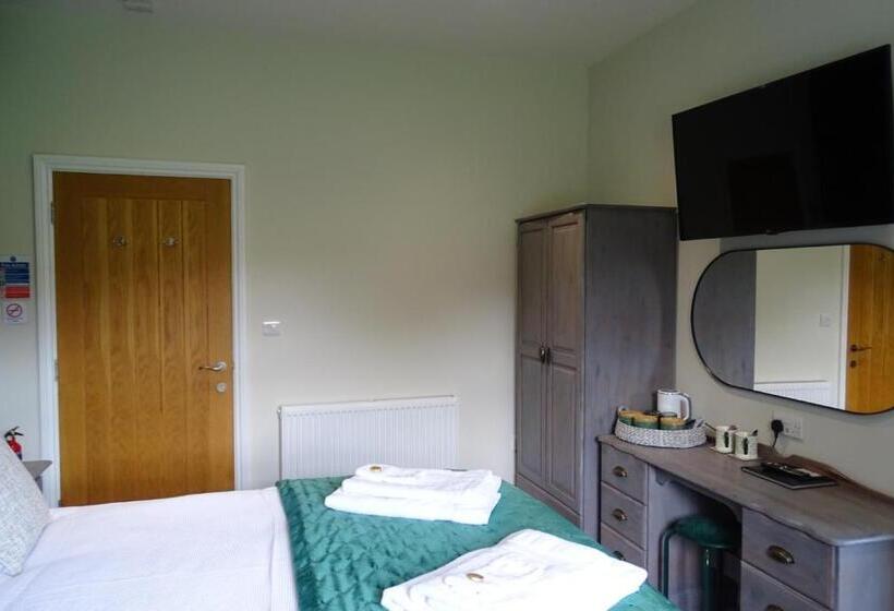 스탠다드 룸 킹사이즈 침대, The Old Coach House