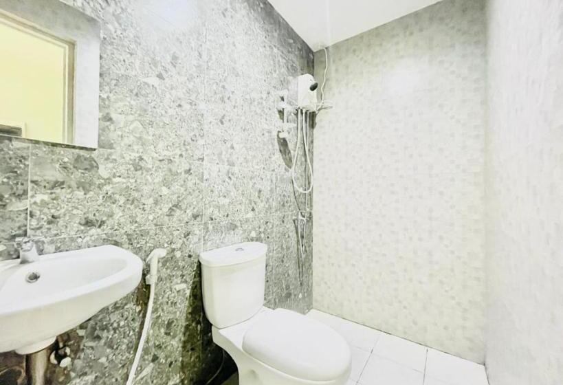 اتاق لوکس, Oyo 1008 Armond Bed And Breakfast