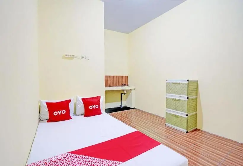 スタンダードルーム, Oyo Life 92920 Rumah Kost Azca