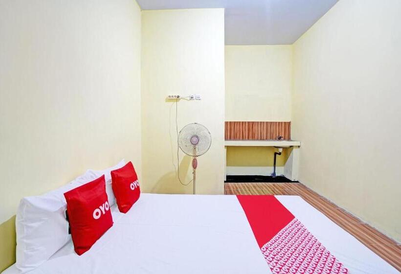 חדר סטנדרט, Oyo Life 92920 Rumah Kost Azca
