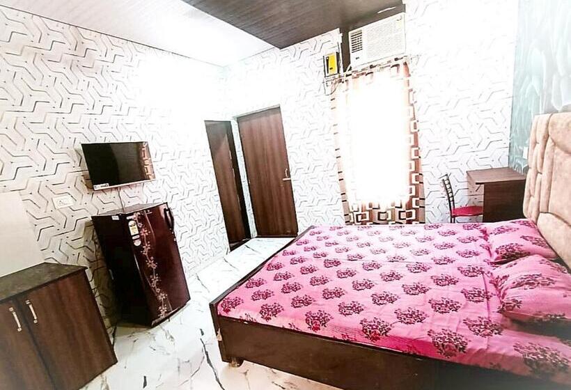Номер Economy, Welcome Brothers Homestays    Lpu Law Gate    For Family, Couples, Parents, Students