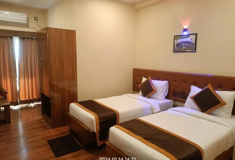 Deluxe-huone, Jharna Resort