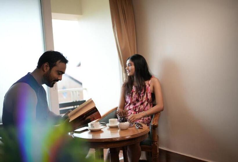 デラックスルーム, Jharna Resort