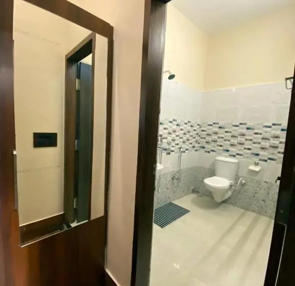Villa 1 Makuuhuone, Jharna Resort