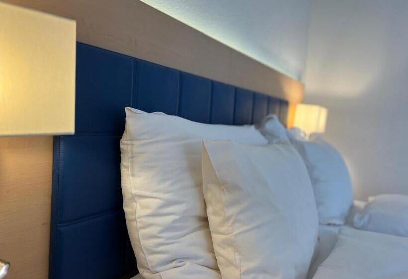 Standard Værelse, Felmis Self Check In