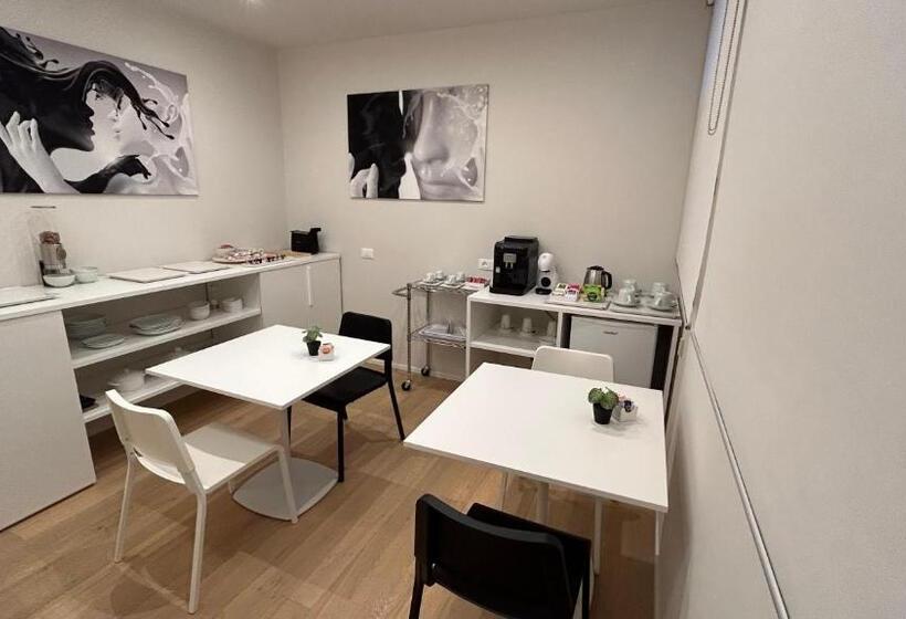 اتاق سوپریور با تخت بزرگ, San Lorenzo Luxury Boutique