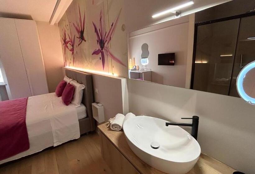 اتاق سوپریور با تخت بزرگ, San Lorenzo Luxury Boutique