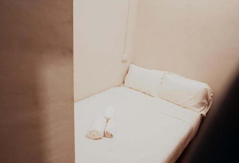 اتاق استاندارد چهار تخته, Code Hostel At Lavender