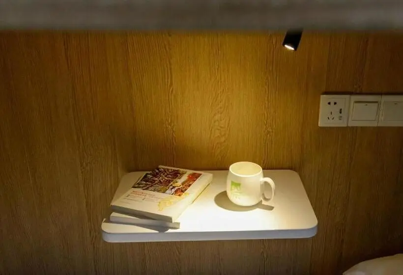 Bed in Shared Room with Shared Bathroom, Heye International Youth Hostel