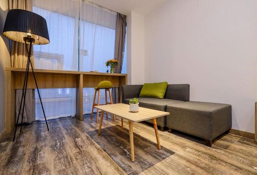 اتاق لوکس با تخت دو نفره بزرگ, Heye International Youth Hostel