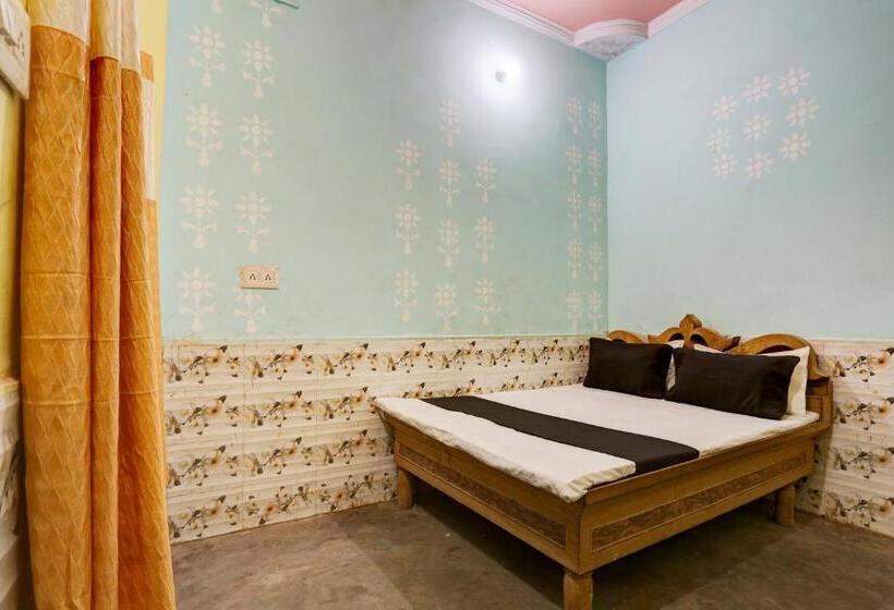 トリプルクラシックルーム, Oyo Flagship Krishna