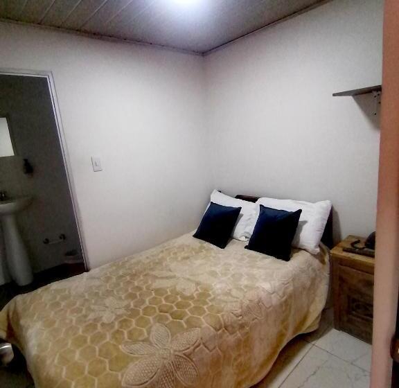 스탠다드 룸, The Swit Real