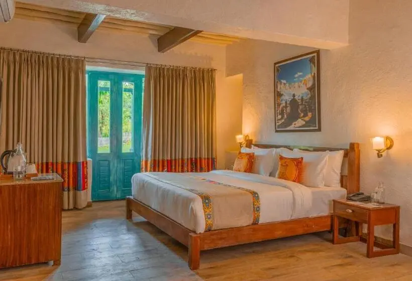 Perhehuone, Tree Of Life Birdsong Chalets , Dharamshala