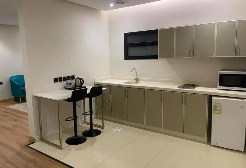 Economy-huone, Xyz
