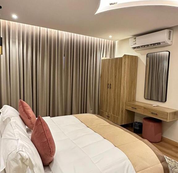 Полулюкс Повышенной Комфортности, Xyz