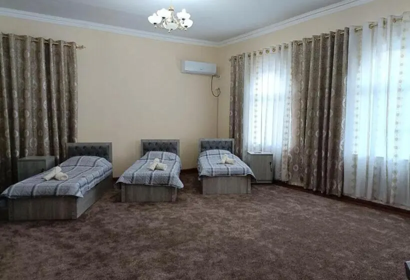 浴室共有ファミリールーム, гостевой дом Isfan Guest House