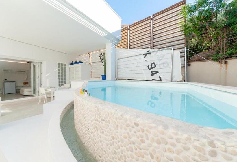 스탠다드 룸 킹사이즈 침대, Sardvs B&beach