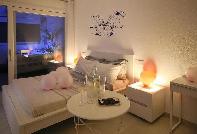 جناح ديلوكس, Sardvs B&beach