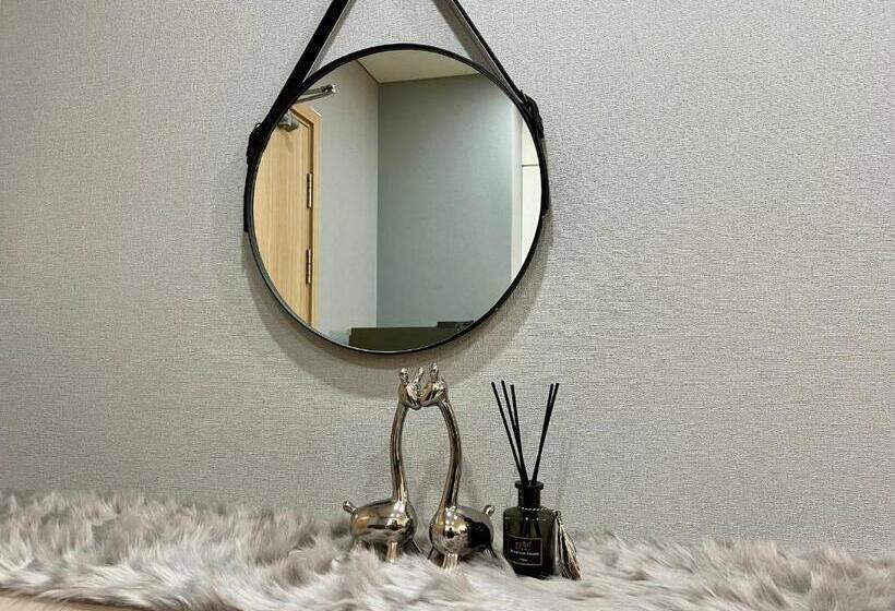 سوییت سوپریور, Uphoenix Home  Hado Centrosa Garden